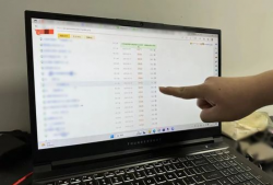 吃瓜群最新爆料微信号,带你一探究竟！”